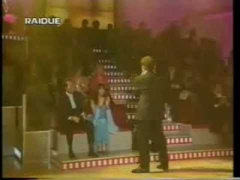 Gigi Vigliani su Rai 2 duetta con il mitico Julio Iglesias in Pensami