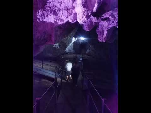 Dâmbovicioara si Pestera Dâmbovicioara