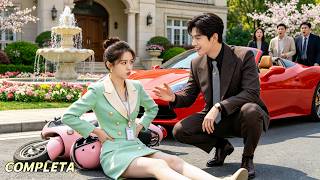 Joven choca sin querer auto de lujo del CEO. Como pago termina de sirvienta personal ¡y lo enamora!