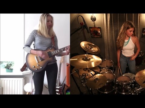 Female talent in Metallica music - MOTH INTO FLAME - [Cizzie - Brooke c.]