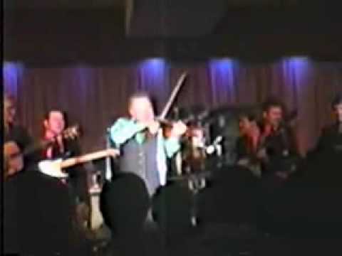 Roy Clark performs The Orange Blossom Special 1987 Live