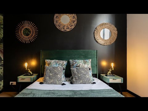 Au cœur du Vieux-Port | Marseille, France | Hotel Review 🏨