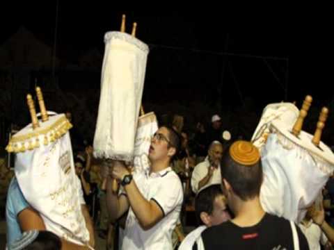 Mipi El - Simchat Torah Song.