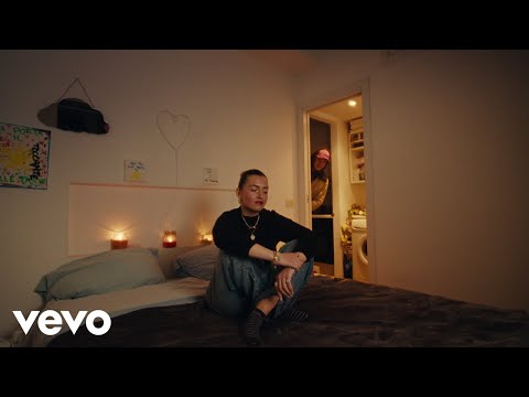 Olly - Devastante (w/ Juli) on Spotify Charts
