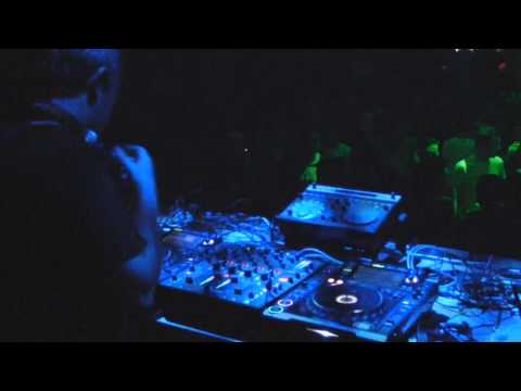John Digweed @ Kristal Club, Bucuresti - 21/04/2012 (7 AM)