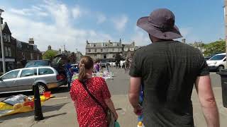 Strolling through Sunny Stonehaven