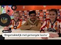 Dwars: Tess en Britt willen graag meidenkleedkamers bij voetbal
