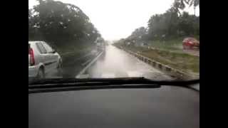 preview picture of video 'Kerala monsoon rain 2012'