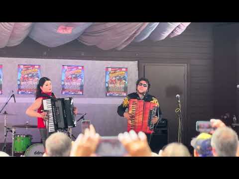 Cory Pesaturo, Tracey Collins - La Cumparsita