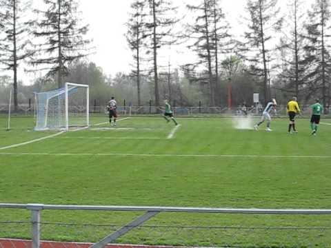 Olza Godów - LKS Skrbeńsko 17.04.2011 Rzut karny dla Olzy