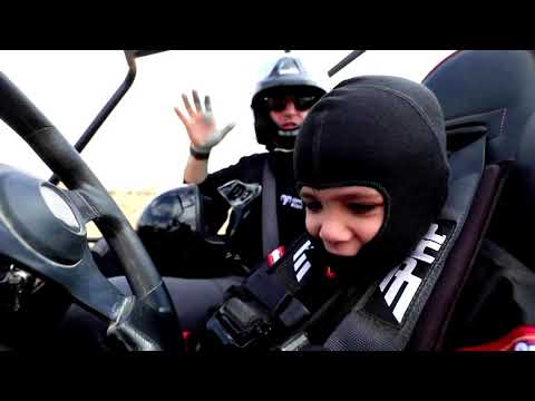 五歲的賽車拉力賽車 (The five-year-old racing rally cars)