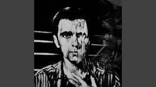 Kadr z teledysku Intruder tekst piosenki Peter Gabriel
