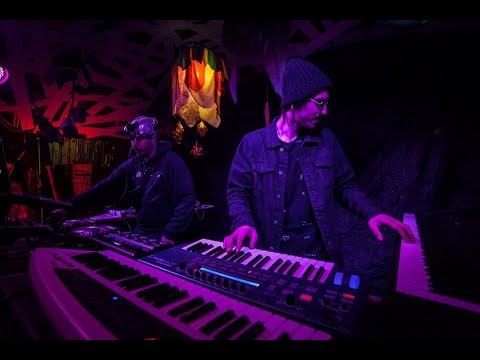 IMPUZZLE b2b Sp Deville - I'm coming (live session)