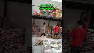 Download lagu agen sembako terbesar di jakbar!! tempat belanja orang Madura #shorts #agensembako #warungmadura mp3