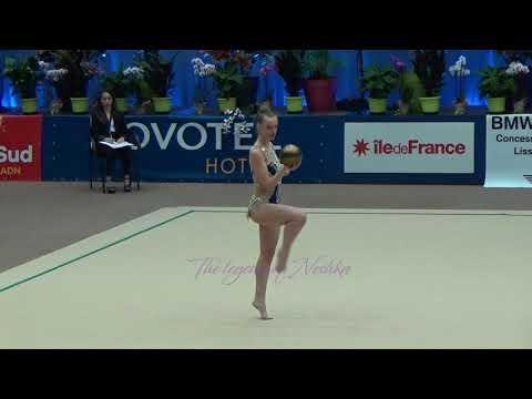 Vanina VAN PUYVELDE (BEL) ball - 2019 Corbeil senior AA