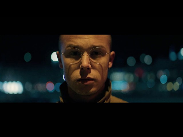 Curtains Of My Life von Hugo Helmig ((jetzt ansehen))