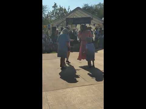 Royal Liberty Granny Dance
