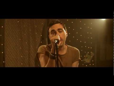 Hard-Fi - Stay Alive (Live from Cherry Lips Studio)