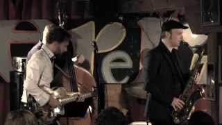 Dalindèo - Pyöräily Hämeentiellä / Biking on Hämeentie (Tampere Jazz Happening 2.11.2013)