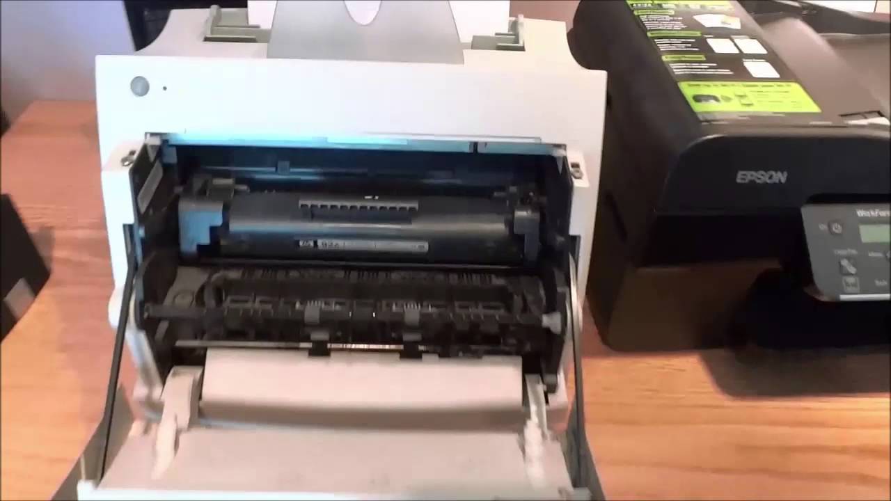 How To Replace The Toner Cartridge On An HP LaserJet 1100 Printer