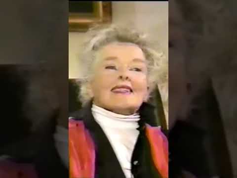 Katharine Hepburn roasts Barbara Walters (1991)
