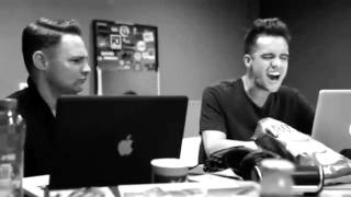 Download lagu Panic! At The Disco Bohemian Rhapsody cover Queen mp3