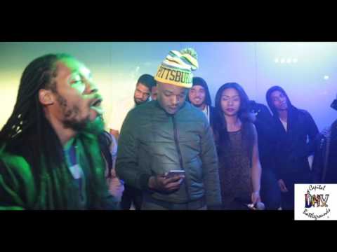 Artshow vs King Esco