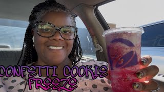 REVIEWMAS DAY 23: TACO BELL’S CONFETTI COOKIE FREEZE #THEREVIEWQUEEN 
