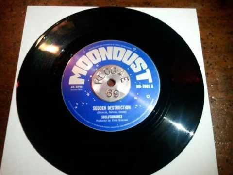 SOULUTIONARIES - Sudden Destruction 7'' single (Moondust Records) Dub on b-side