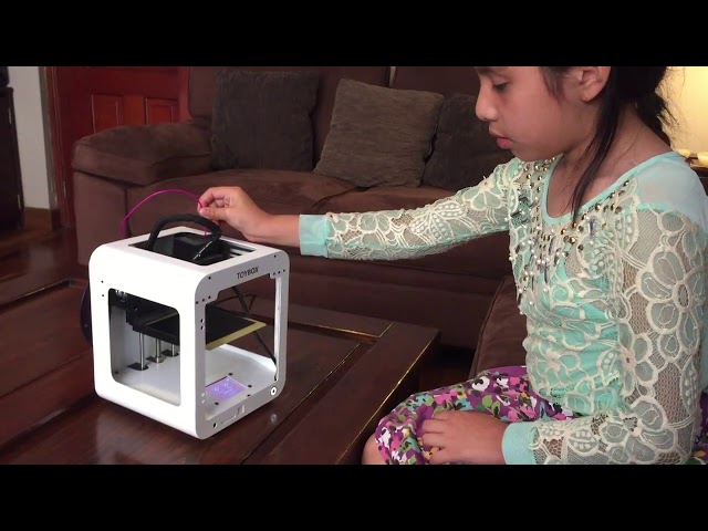 Vídeo relacionado con Toybox Impresora de Juguetes 3D de 1 Toque para niños y 1 Impresora de Coco para Principiantes de Alimentos (V1.5)