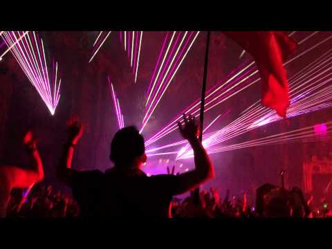 Tomorrowland 2015 3 are legend Pursuit of Happiness/the hum