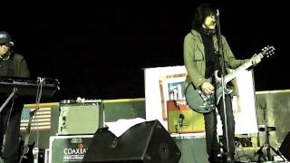 Joan Jett - Love Is Pain