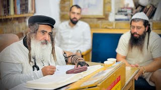 הרב שלום סבג - שיעורי וידאו - הרב שלום סבג✨למה רבי נחמן עצר את רבי נתן מלצאת לרחוב לצעוק ? 🔥🔥🔥 – כ״ט בתמוז ה׳תשפ״ד – דן בן יעקב 🇮🇱