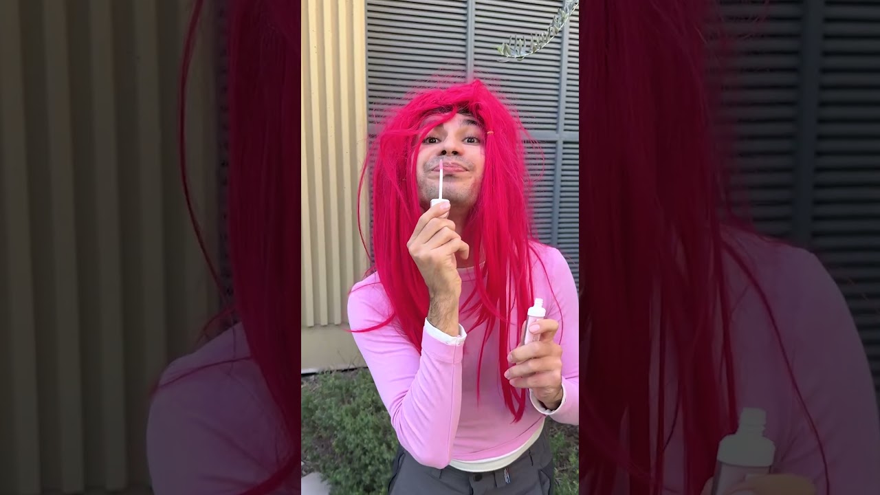 Men cannot get in car 😱❤️