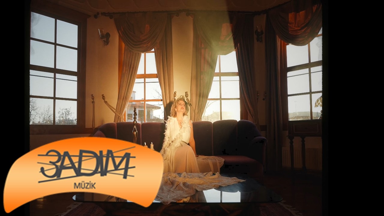 Sonay Özdemir - Umrumda Değil ( Official Video ) 4K