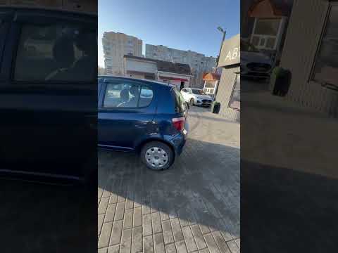 фото toyota yaris i 0