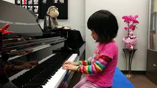 Mia Li 4 years plays The Chimes Mp4 3GP & Mp3