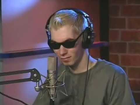 The Howard Stern Show - Billy Meets Beetlejuice   08 03 01 WDM