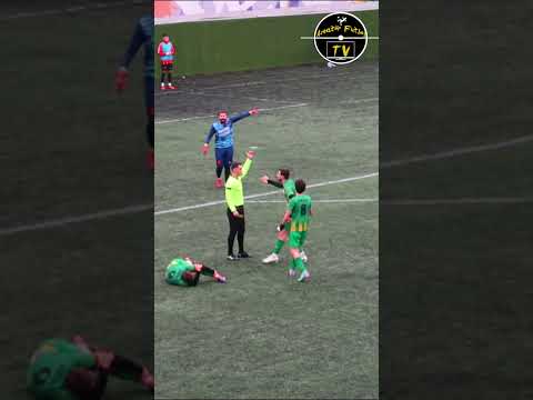 Hakemin Uygulamasını Nasıl Buldunuz ? #hakem #futbol #footballshorts