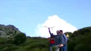 preview picture of video 'Mini planeador en Piedralaves'