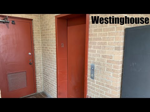1985 Westinghouse Hydraulic Elevator @ Galleria Oaks - Austin, TX