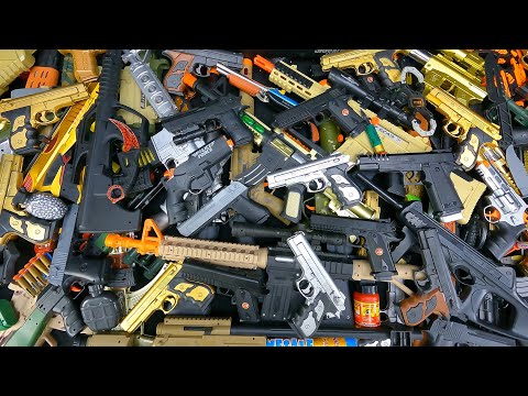 Realistic Weapons Arsenal! Hundreds of Guns and Rifles in the Toy Gun Arsenal! Power of Weapons