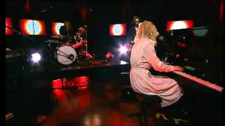 Frida Hyvönen - Hands (Live @ Nyhetsmorgon)