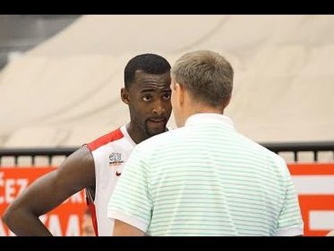 ČEZ BASKETBALL NYMBURK - USK PRAHA, 31.8. 2013