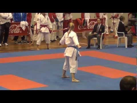 Campeonato de España Senior 2.013- Semifinal 1 Kata Indiv. Fem. - Yaiza Martín Vs Belén Martín