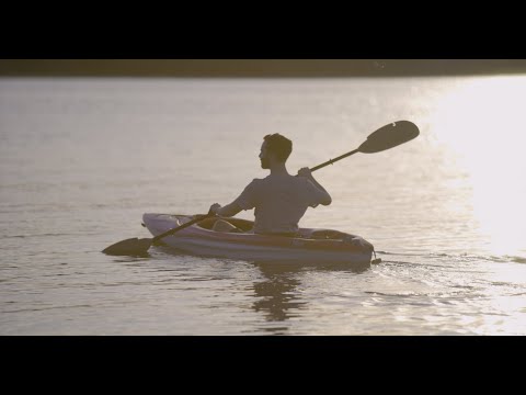 Kayak (Panasonic S1H - 4k)