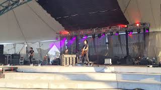 Sanctus Real : Jesus Loves You (Live)