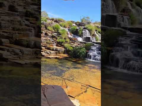 Canyon Cascata Eco Parque içerisindeki katmanlı şelale ve doğal havuz