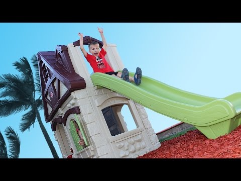 Step2 2-Story Playhouse & Slide
