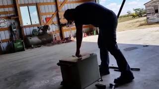 Safe cracking into an old Sentry safe fireproof safe